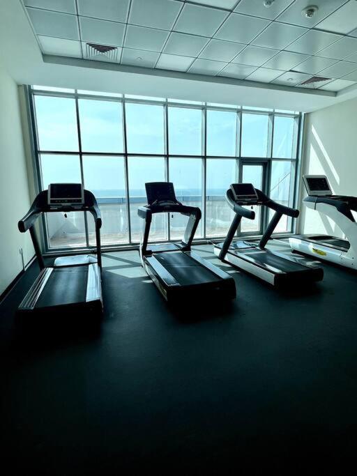 Luxury Full Sea View Flat Ajman Exterior foto